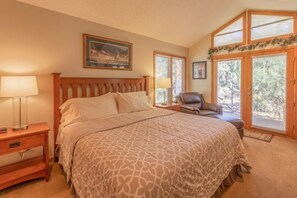 1 habitación, decoración personalizada y muebles diferentes 