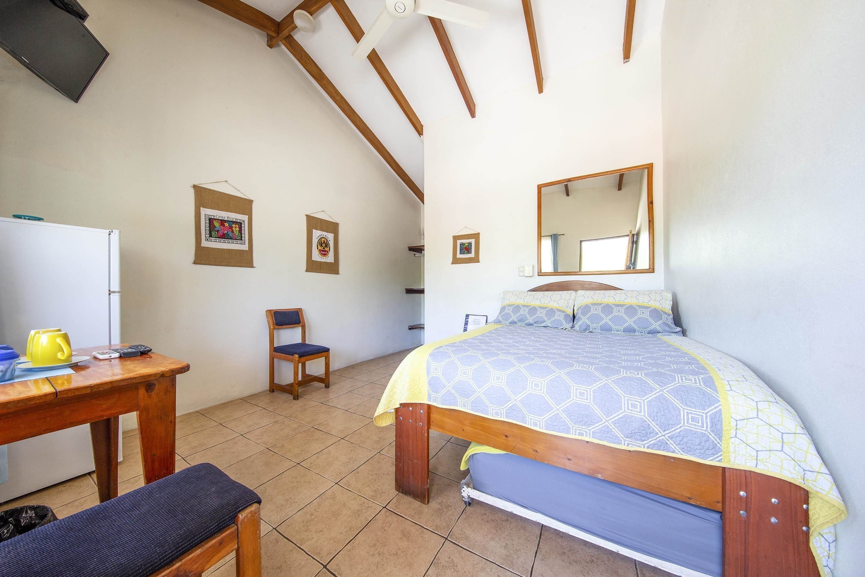 Ropa de cama de alta calidad y camas con efecto memoria 