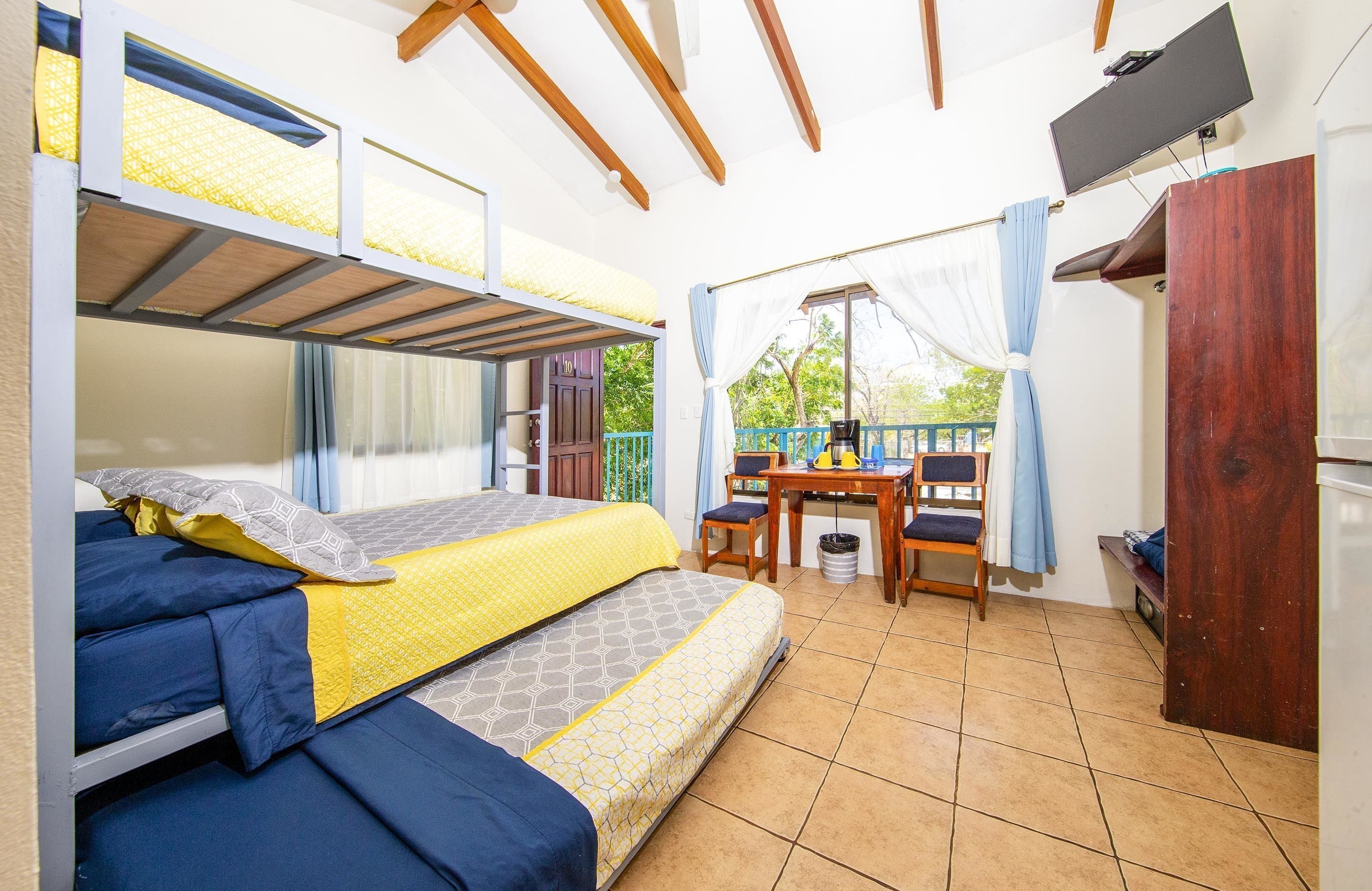 Ropa de cama de alta calidad y camas con efecto memoria 