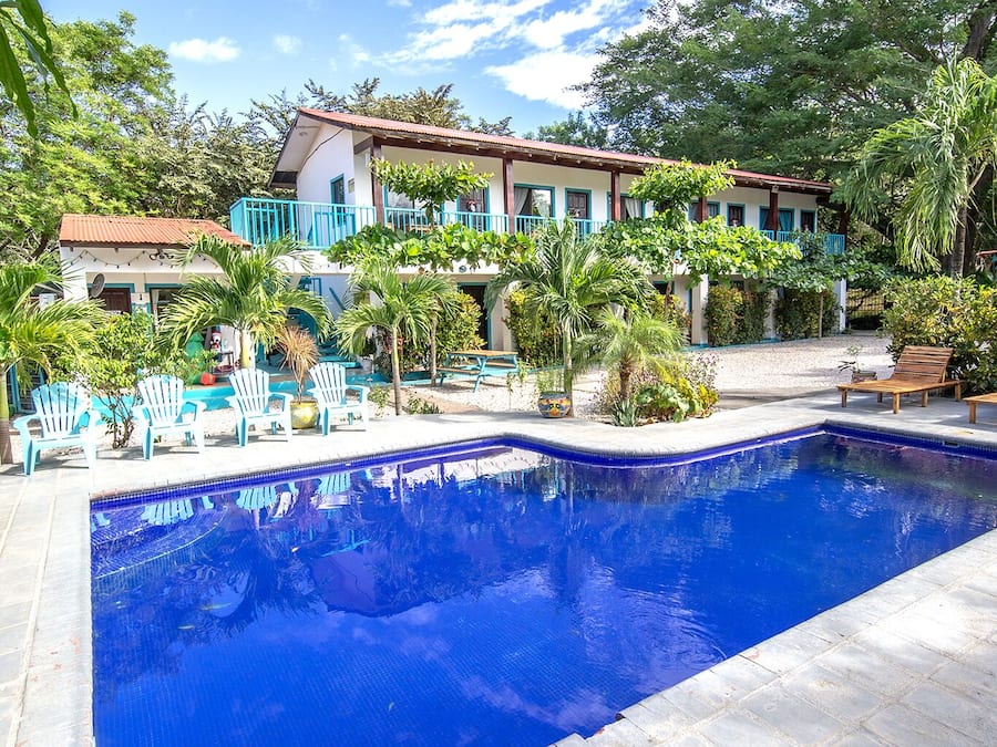 Outdoor pool, pool loungers