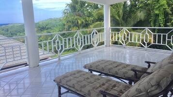 Presidential Suite, 1 King Bed, Balcony, Sea View | Balcony