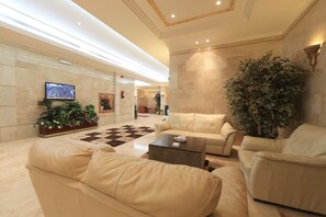Lobby sitting area - Snood Al Aziziah (Makkah)