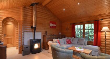 Stavelot Chalet with Garden