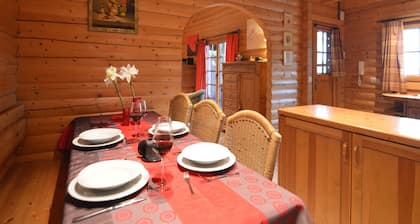 Stavelot Chalet with Garden