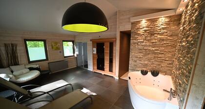 Casa en Ardenas con zona de bienestar