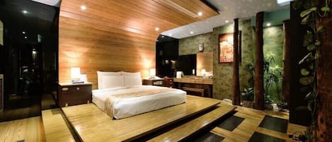 Premium bedding, individually decorated, individually furnished, desk