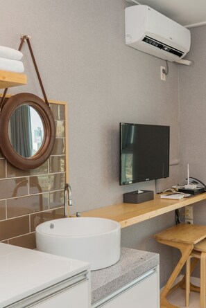 Myrkratjöld/-gardínur, ókeypis þráðlaus nettenging