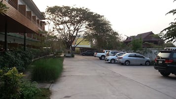Free self parking