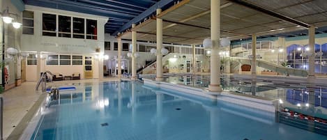 Sauna, hot tub, steam room, body treatments, aromatherapy, body scrubs