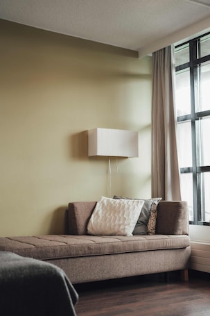 Escritorio, tabla de planchar con plancha, wifi gratis y ropa de cama . Sport & Spa Hotel Vesileppis