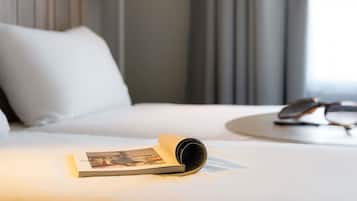 Standard Twin Room, 2 Twin Beds | In-room safe, desk, laptop workspace, soundproofing