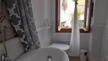 Suite Familiale, salle de bains attenante | Salle de bain