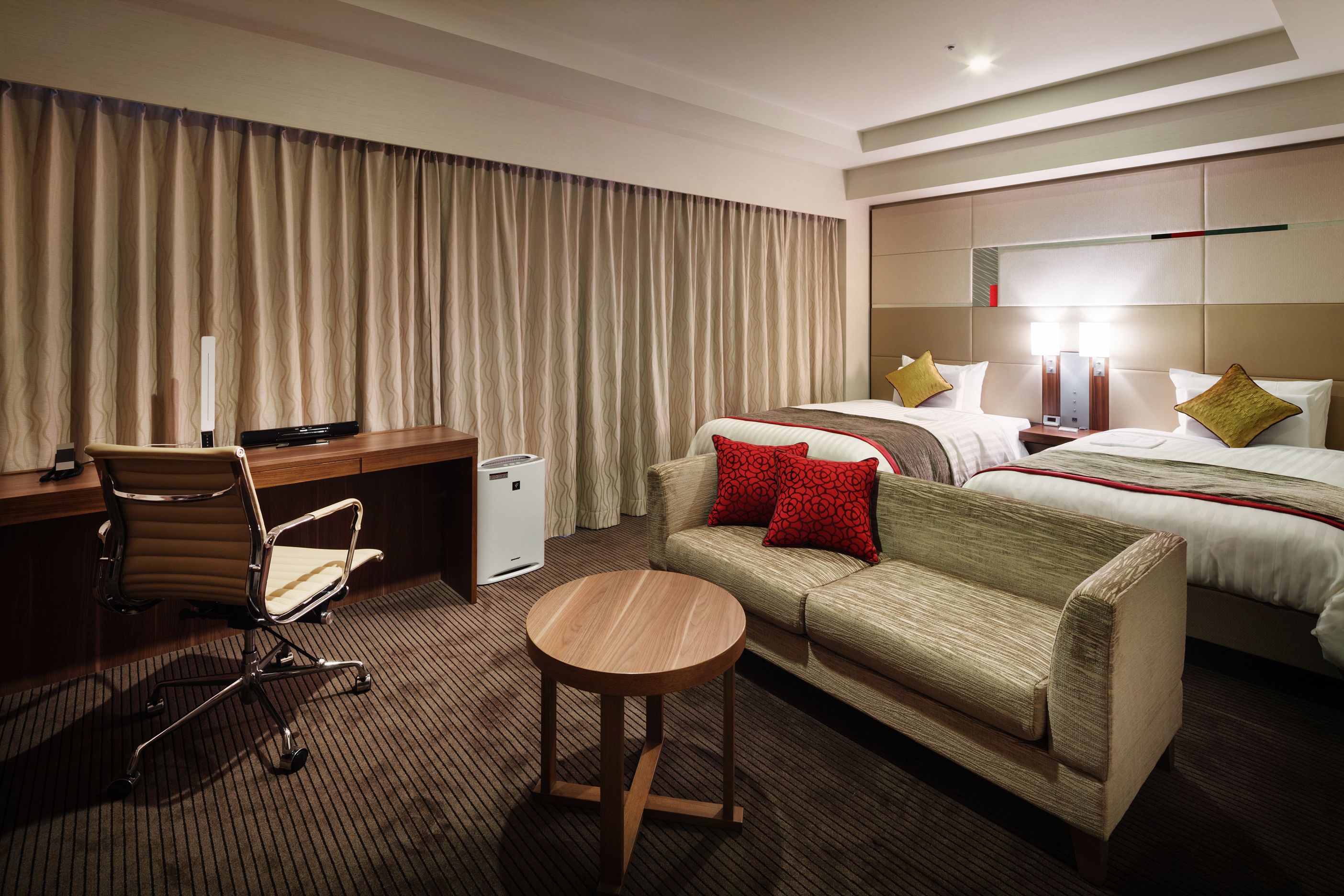 superior twin room, non smoking | desk, blackout curtains, iron/ironing board, free wifi