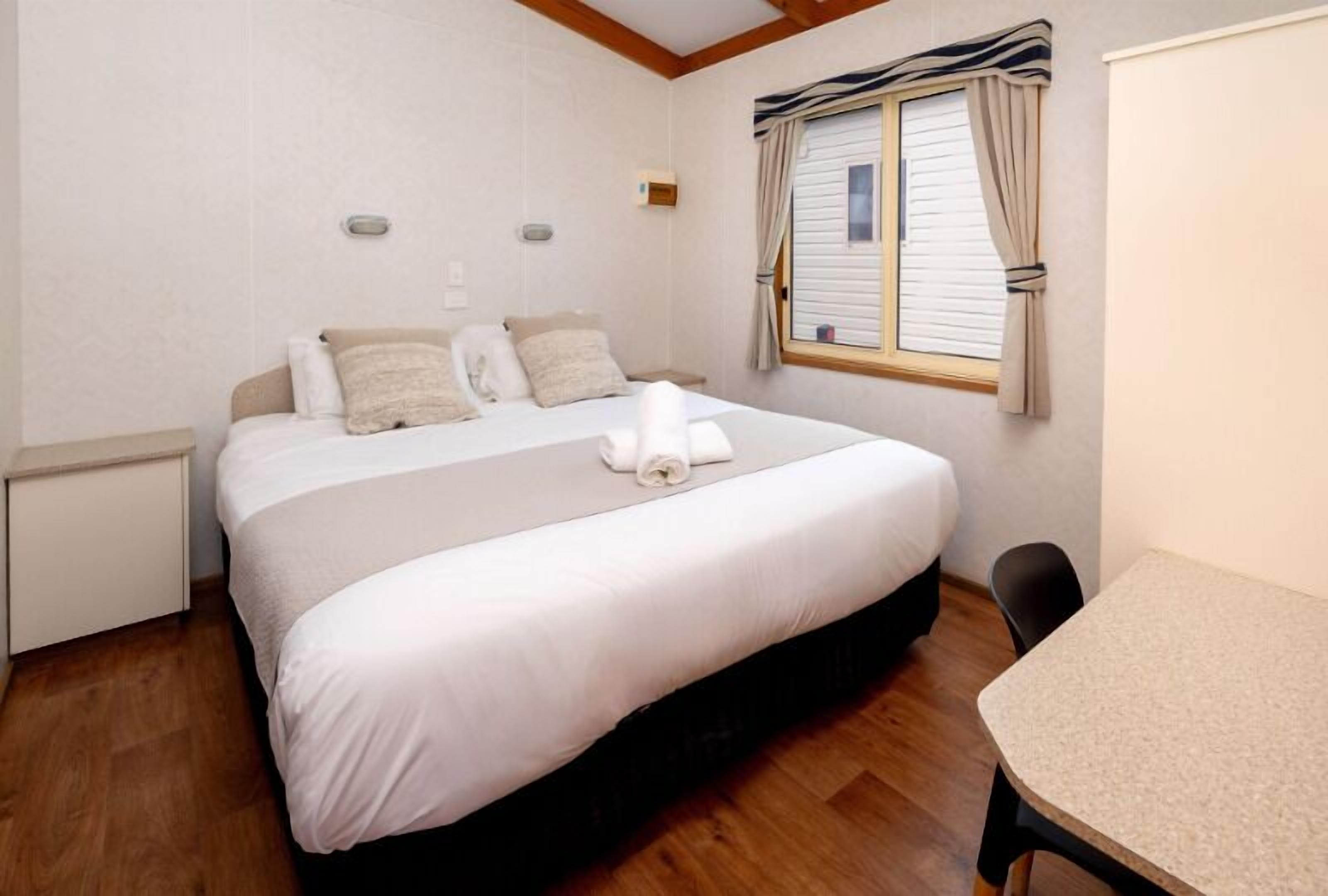 Villa, Jetted Tub, 1 Bedroom | Soundproofing, iron/ironing board, free WiFi, bed sheets