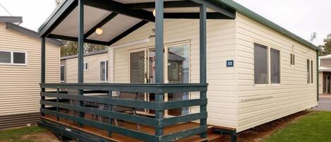 Family Villa, 2 Bedrooms | Soundproofing, iron/ironing board, free WiFi, bed sheets