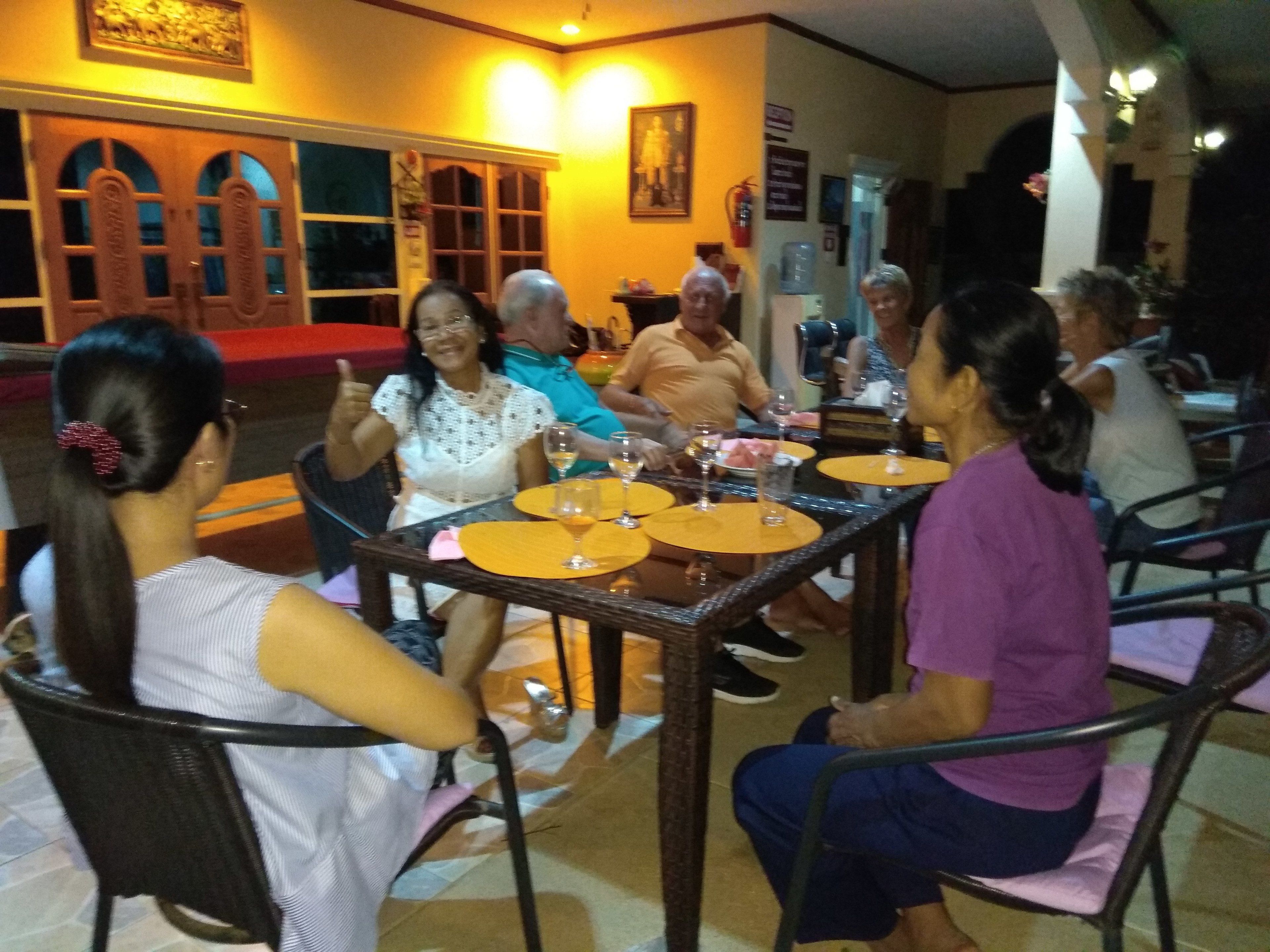 32-inch lcd tv with satellite channels, tv