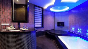 Een douche, gratis toiletartikelen, een haardroger, pantoffels