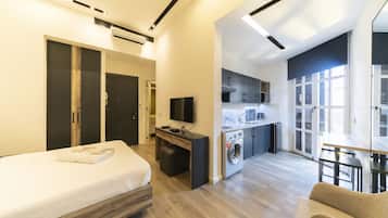 1 bedroom, in-room safe, iron/ironing board, free WiFi