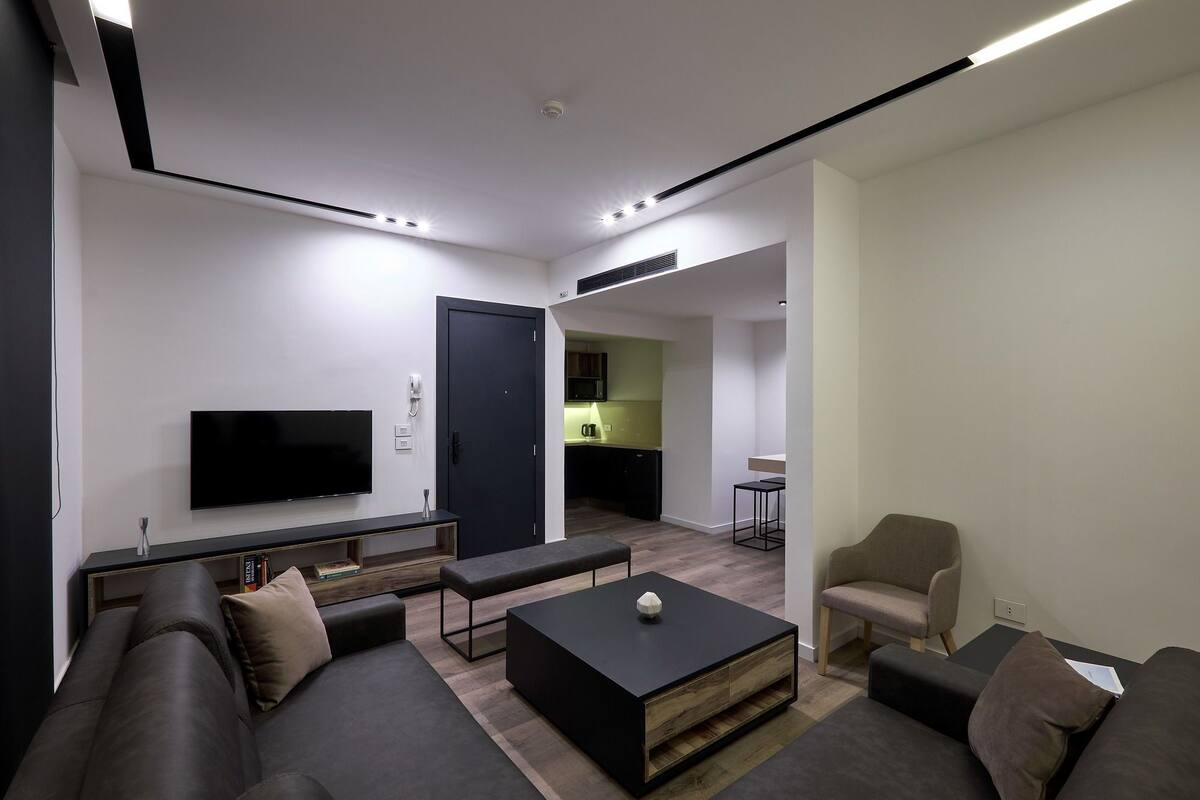 Duplex | Vardagsrum | 39-tums LED-tv med satellitkanaler och tv