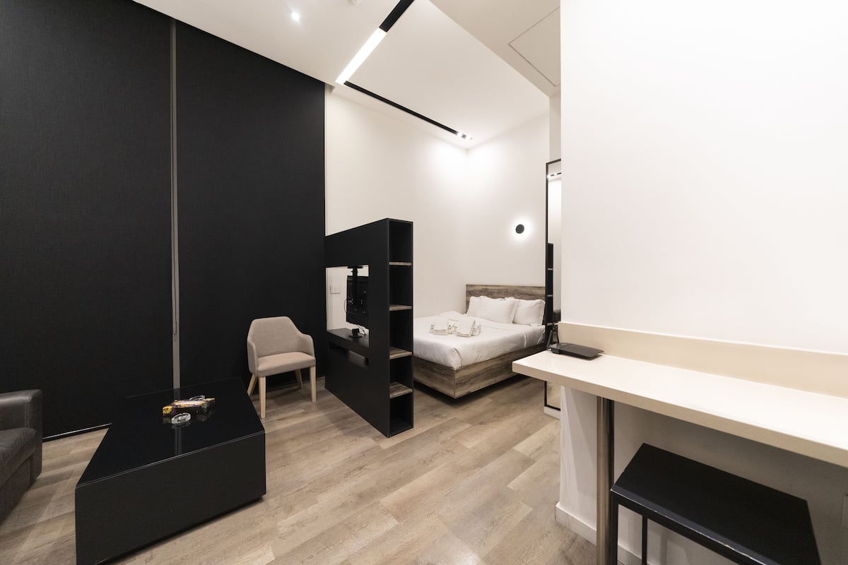Standard Studio (Suite) | 1 bilik tidur, peti besi dalam bilik, seterika/papan seterika