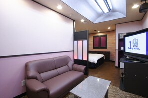 Down comforters, individually decorated, soundproofing - Hotel Joy -Adult Only (Komaki)