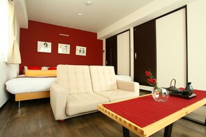 遮光布/窗簾、熨斗/熨衣板、免費無線上網