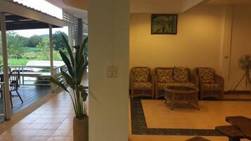 Sala de estar en el lobby