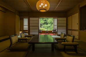 Premium bedding, minibar, in-room safe, individually furnished