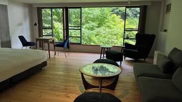 Kamar Double atau Twin, Bebas Asap Rokok (ZEN - SASA) | Seprai premium, minibar, dan brankas