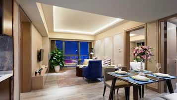 In-room safe, individually decorated, individually furnished, desk