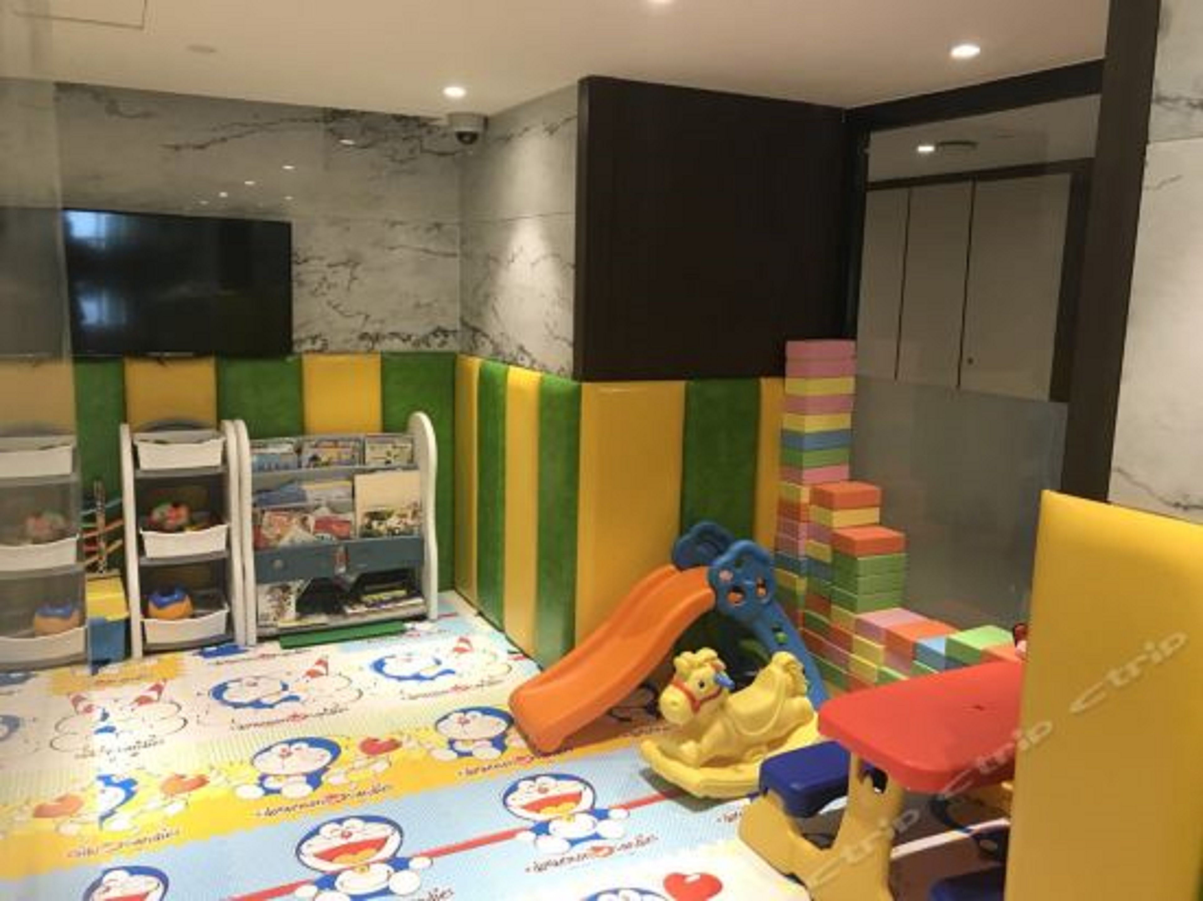 children’s play area – indoor
