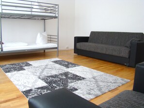 Individually furnished, iron/ironing board, rollaway beds, free WiFi