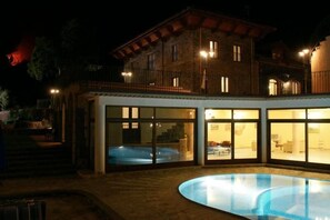 Utomhuspool