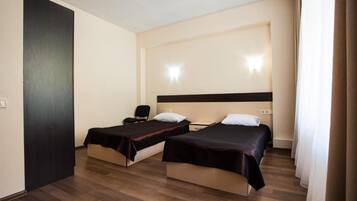 1 bedroom, iron/ironing board, free cots/infant beds, rollaway beds