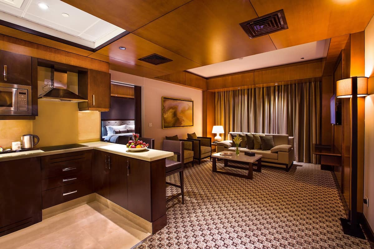 premium bedding, in-room safe, desk, laptop workspace