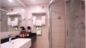 Executive King Room  | Bathroom - Chengdu Longhu Haibin Hotel (Chengdu)