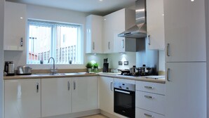 House, 2 Bedrooms - Carbis Home (Manchester)