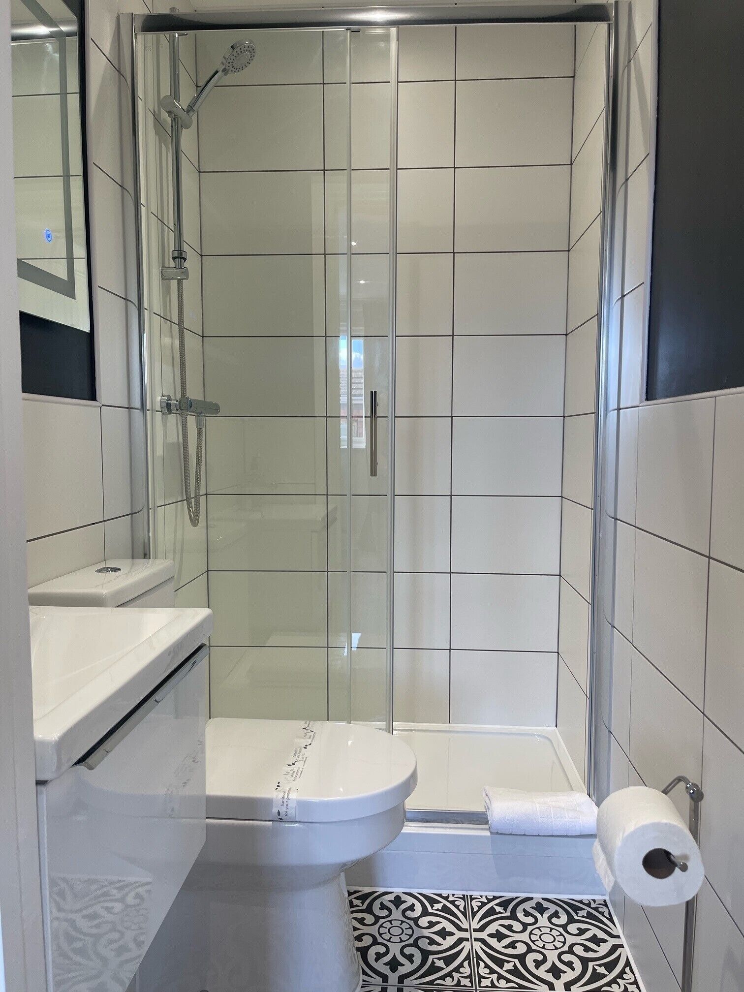 Doppelzimmer, mit Bad | Badezimmer