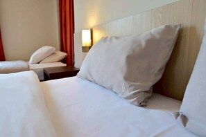 3 bedrooms, in-room safe, desk, free WiFi - Abacus Villa (Pattaya)