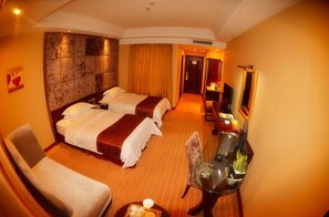 Minibar, in-room safe, desk, blackout curtains - Xiamen Wanjia Oriental Hotel (Xiamen)