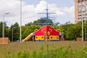 Property grounds - South Port hotel (Moscow)