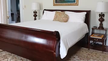 Suite, 1 King Bed | Individually decorated, individually furnished, desk, iron/ironing board