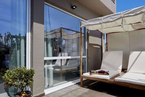 Deluxe Suite, Terrace (Acropolis View) | Minibar, in-room safe, individually decorated, individually furnished - 18 Micon Street (Athens)