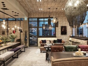Lobby lounge - 18 Micon Street (Athens)