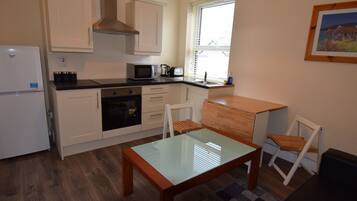 Family Apartment, 2 Bedrooms | Private kitchenette