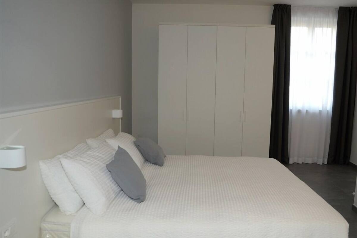 Apartment, 2 Schlafzimmer | Kostenloses WLAN, Bettwäsche