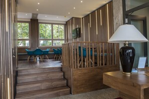 Sala de estar en el lobby