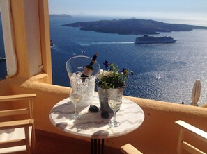 Standard Double or Twin Room, Sea View | View from room - Hotel Porto Carra (Santorini)
