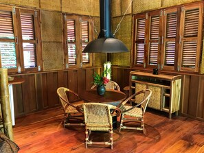 Desk, rollaway beds - Vanvisa at the Falls (Luang Prabang)