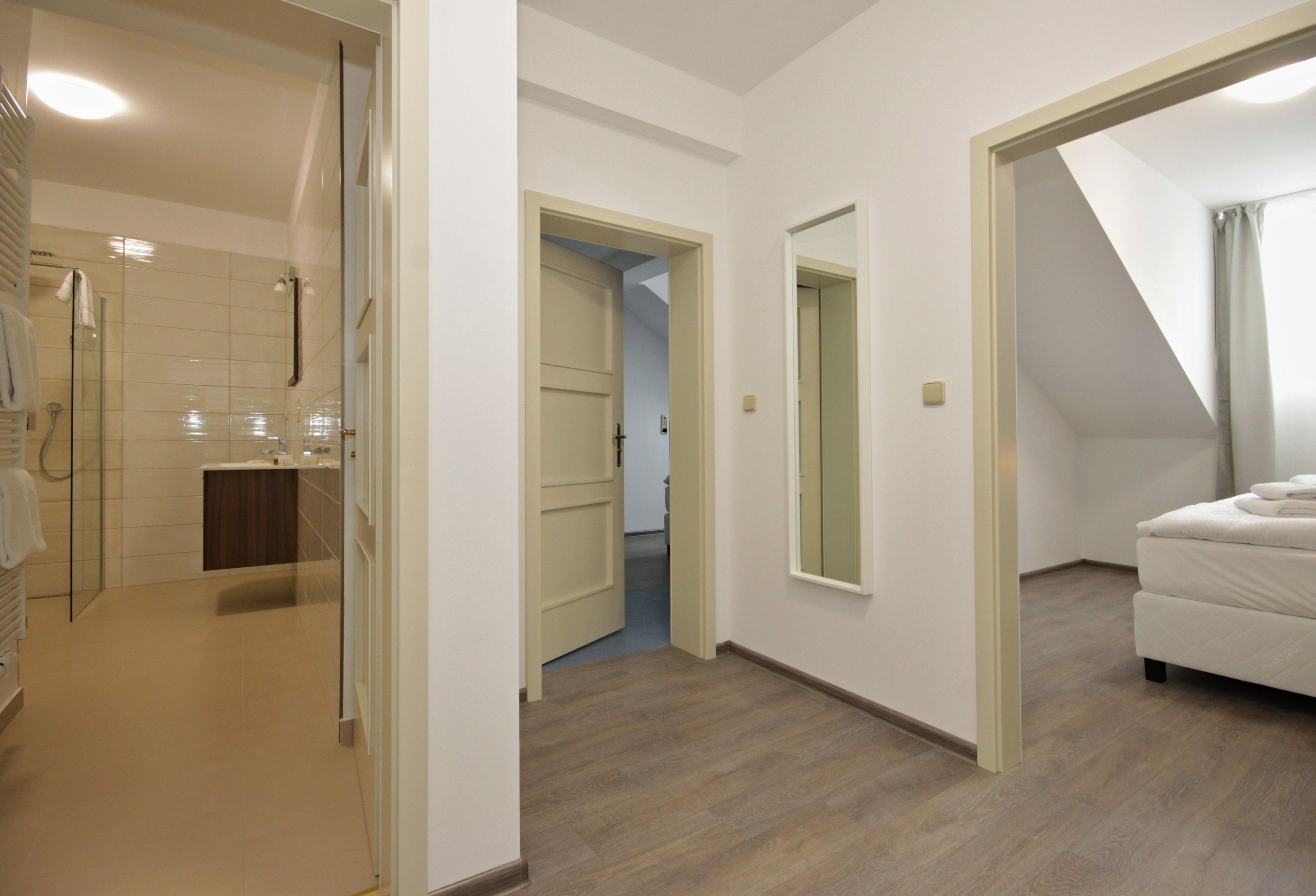 executive suite | 1 bedroom, in-room safe, desk, iron/ironing board